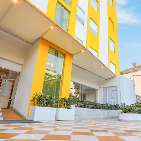 Bloom Hotel - Джаландхар Экстерьер фото